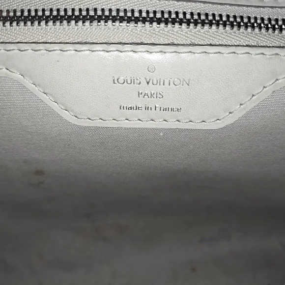 Louis Vuitton Brea MM - Picture 16 of 16